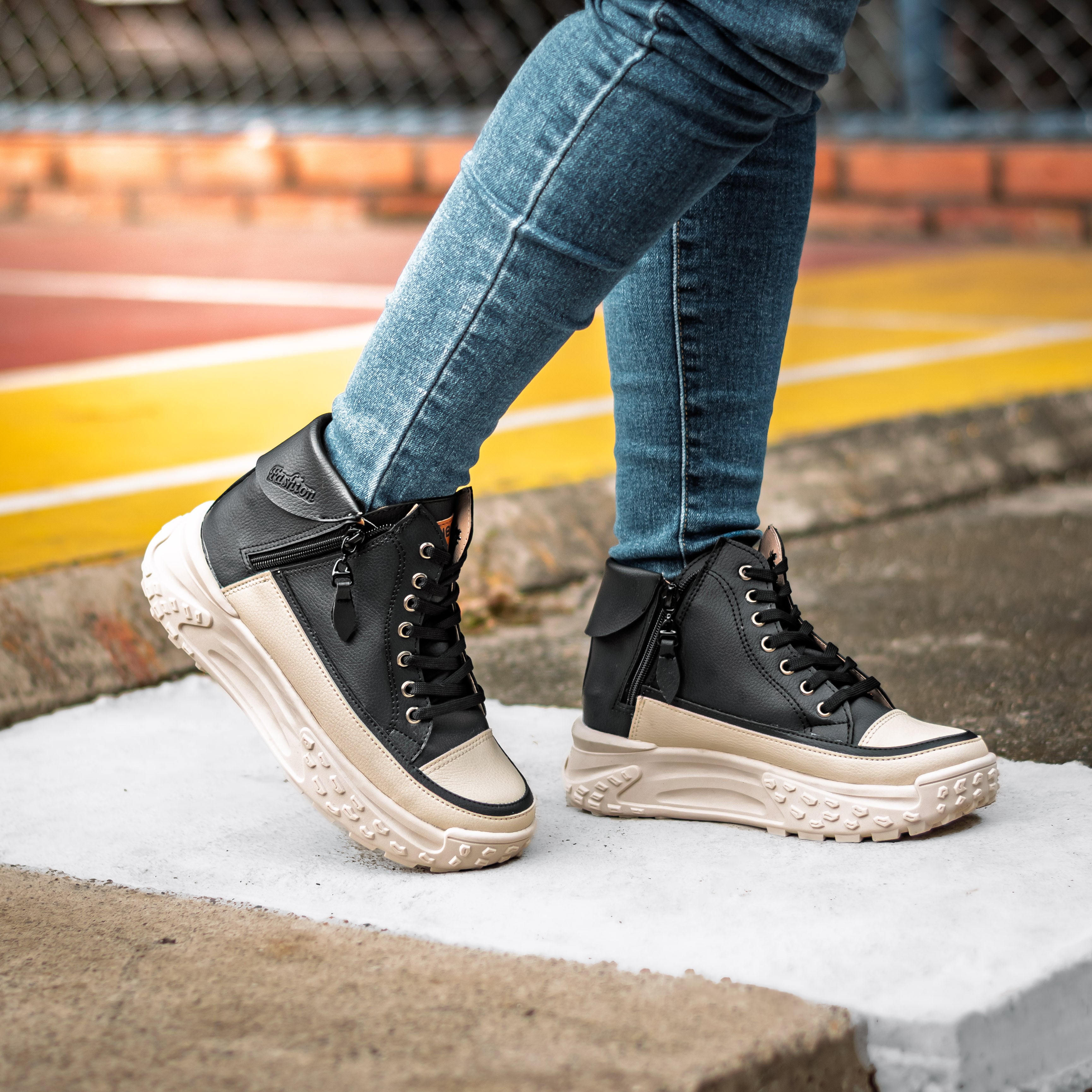 Bota Titan Rise – Conquista tu parche con flow urbano.